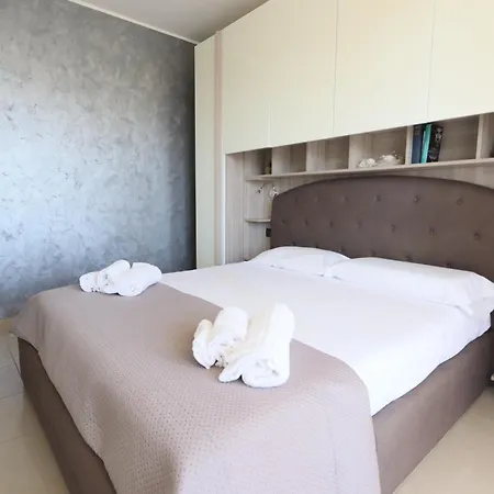 Modernshore - Levante Apartment